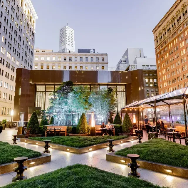 Image of outdoor seating area at The Vault Garden in downtown San Francisco